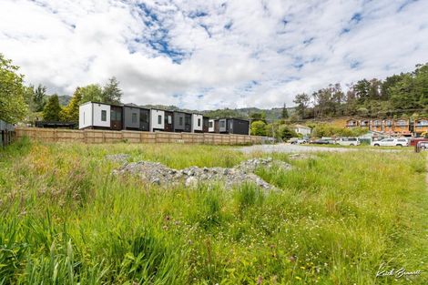 Photo of property in 32 Raukawa Street, Stokes Valley, Lower Hutt, 5019