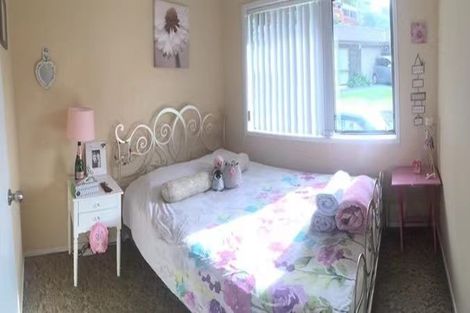 Photo of property in 1/35 Palliser Lane, Browns Bay, Auckland, 0630