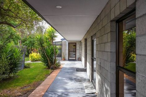 Photo of property in 126a Somerfield Street, Somerfield, Christchurch, 8024