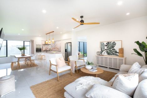 Photo of property in 19 Read Crescent, Clive, 4102