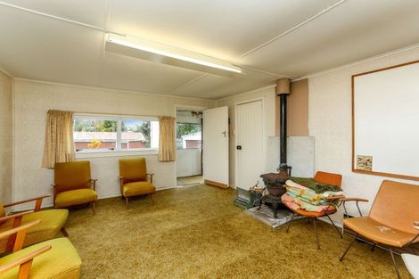 Photo of property in 33 Tarahua Road, Vogeltown, New Plymouth, 4310