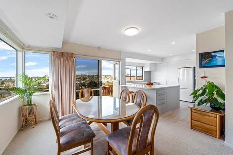 Photo of property in 10 Fairway Avenue, Red Beach, 0932