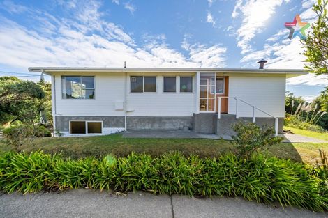 Photo of property in 47 Pekanga Road, Normandale, Lower Hutt, 5010