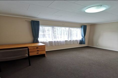 Photo of property in 16 Raphael Place, West Harbour, Auckland, 0618