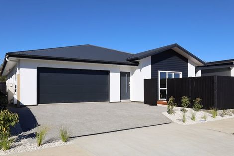 Photo of property in 84 Freedom Drive, Kelvin Grove, Palmerston North, 4470