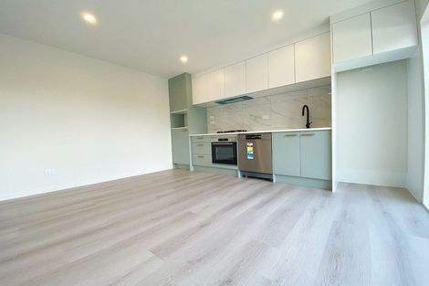 Photo of property in 7/236 Albany Highway, Schnapper Rock, Auckland, 0632