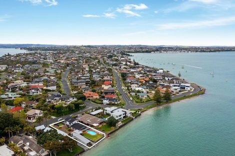 Photo of property in 6 Musick Point Road, Bucklands Beach, Auckland, 2012