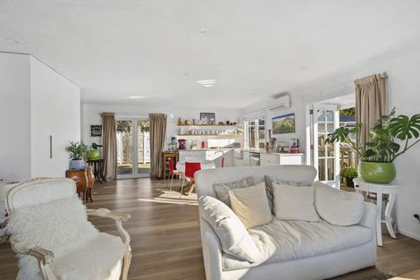 Photo of property in 78 Grays Road, Camborne, Porirua, 5026