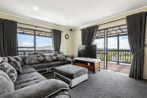 Photo of property in 27a Florence Daly Place, Mount Roskill, Auckland, 1041
