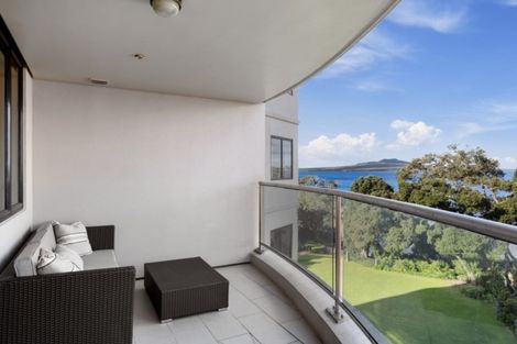 Photo of property in 5d/173 Hurstmere Road, Takapuna, Auckland, 0622