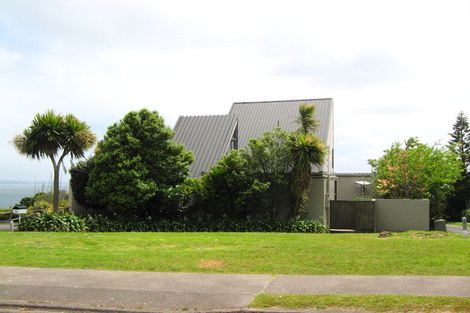 Photo of property in 92 Pacific Parade, Army Bay, Whangaparaoa, 0930