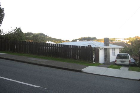 Photo of property in 63 Jillett Street, Titahi Bay, Porirua, 5022