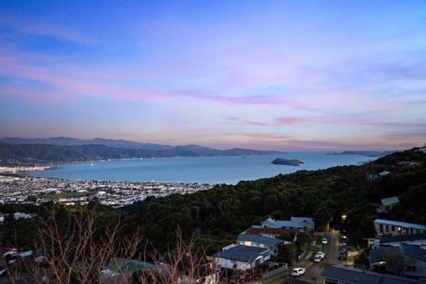 Photo of property in 280 Maungaraki Road, Maungaraki, Lower Hutt, 5010