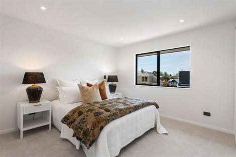 Photo of property in 12a Memorial Avenue, Ilam, Christchurch, 8053