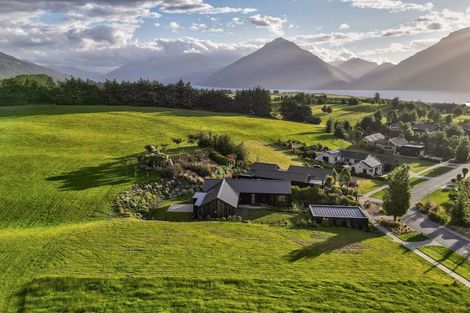 Photo of property in 13 Pendeen Crescent, Jacks Point, Queenstown, 9371