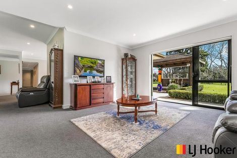Photo of property in 89 Burnside Road, Ardmore, Papakura, 2582