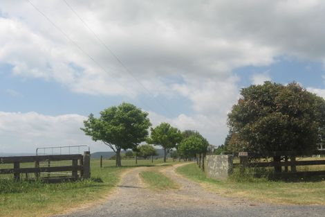 Photo of property in 2220 Old Coach Road, Pukehina, Te Puke, 3186