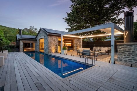 Photo of property in 4 Cardigan Street, Arrowtown, 9302