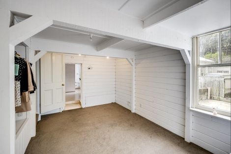 Photo of property in 2 Cameron Road, Bluff Hill, Napier, 4110