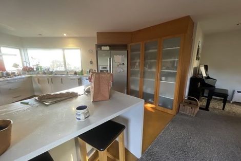 Photo of property in 41 Lynwood Road, New Lynn, Auckland, 0600