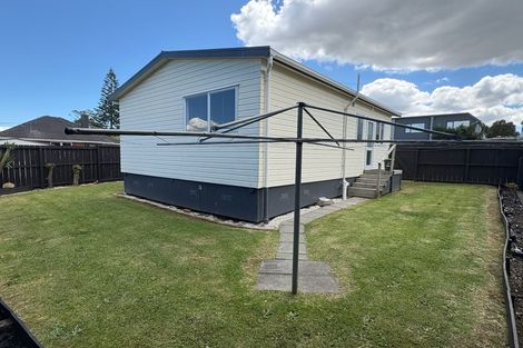 Photo of property in 36 Bowater Place, Manurewa, Auckland, 2102
