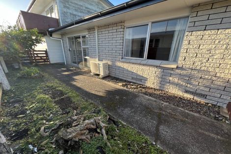 Photo of property in 2/206 Ruahine Street, Roslyn, Palmerston North, 4414