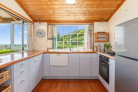 Photo of property in 17 Kea Street, Waikanae, 5036