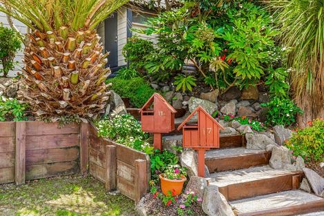 Photo of property in 17 Da Vinci Place, West Harbour, Auckland, 0618