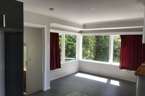 Photo of property in 3 Lancelot Road, Orewa, 0931
