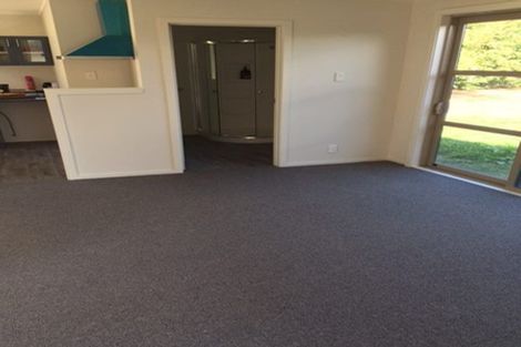 Photo of property in 73 Old West Coast Road, Yaldhurst, Christchurch, 7676