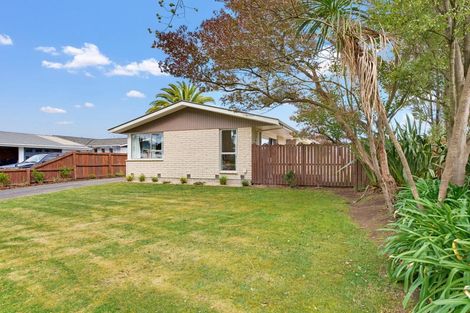 Photo of property in 205 Queenspark Drive, Parklands, Christchurch, 8083