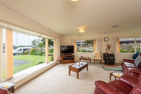 Photo of property in 11 Tainui Street, Levin, 5510