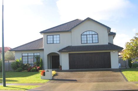 Photo of property in 14 Thornbury Crescent, East Tamaki Heights, Auckland, 2016