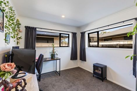 Photo of property in 41b James Street, Inglewood, 4330