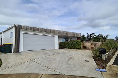 Photo of property in 1 Harry Way, Upper Vogeltown, New Plymouth, 4310