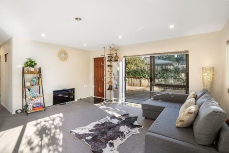 Photo of property in 38a Line Road, Glen Innes, Auckland, 1072