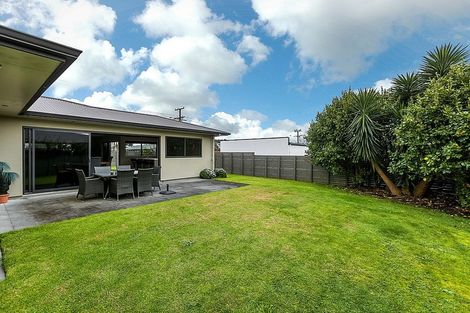 Photo of property in 111 Wairau Road, Oakura, 4314