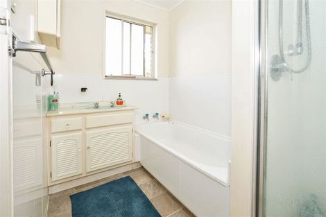 Photo of property in 79 Oakfield Crescent, Pukete, Hamilton, 3200