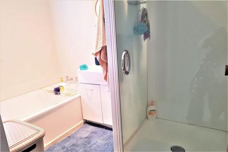 Photo of property in 8 Malibu Grove, Bayview, Auckland, 0629