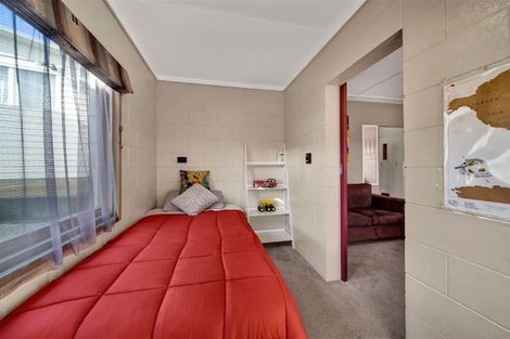 Photo of property in 4c Clive Street, Hawera, 4610