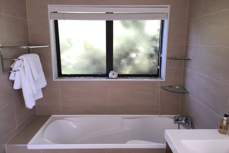 Photo of property in 20 Brownlee Place, Pukekohe, 2120