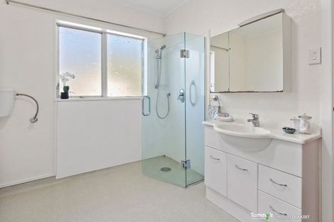 Photo of property in 73 Marine Parade, Seatoun, Wellington, 6022