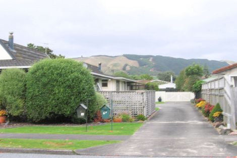 Photo of property in 6b Tawa Street, Waikanae, 5036