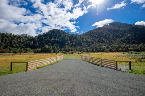 Photo of property in 101 Gowan Valley Road, Gowanbridge, Murchison, 7077