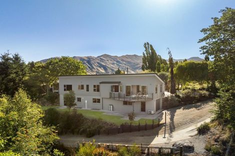 Photo of property in 289 Riverbank Road, Wanaka, 9382
