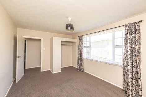 Photo of property in 2 Kotuku Street, Castlecliff, Whanganui, 4501