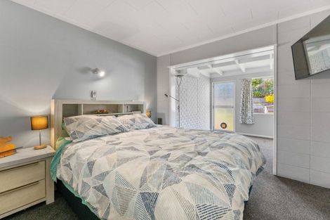 Photo of property in 6 Regents Grove, Richmond Heights, Taupo, 3330