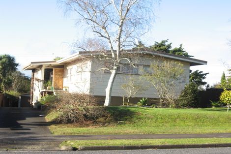 Photo of property in 80 Lawrence Crescent, Hillpark, Auckland, 2102