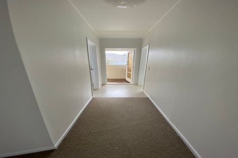 Photo of property in 1 Flint Way, Northland, Wellington, 6012