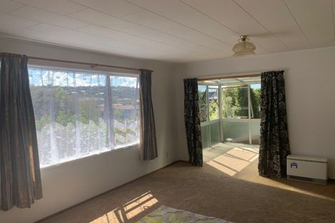 Photo of property in 41 Tamahere Drive, Glenfield, Auckland, 0629